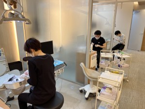 歯科医師の練習風景